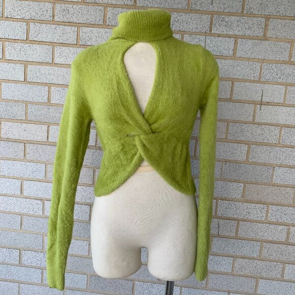 FASHION NOVA FLUFFY LIME GREEN TWIST FRONT TURTLENECK SWEATER SIZE S 100% NYLON - Picture 1 of 11